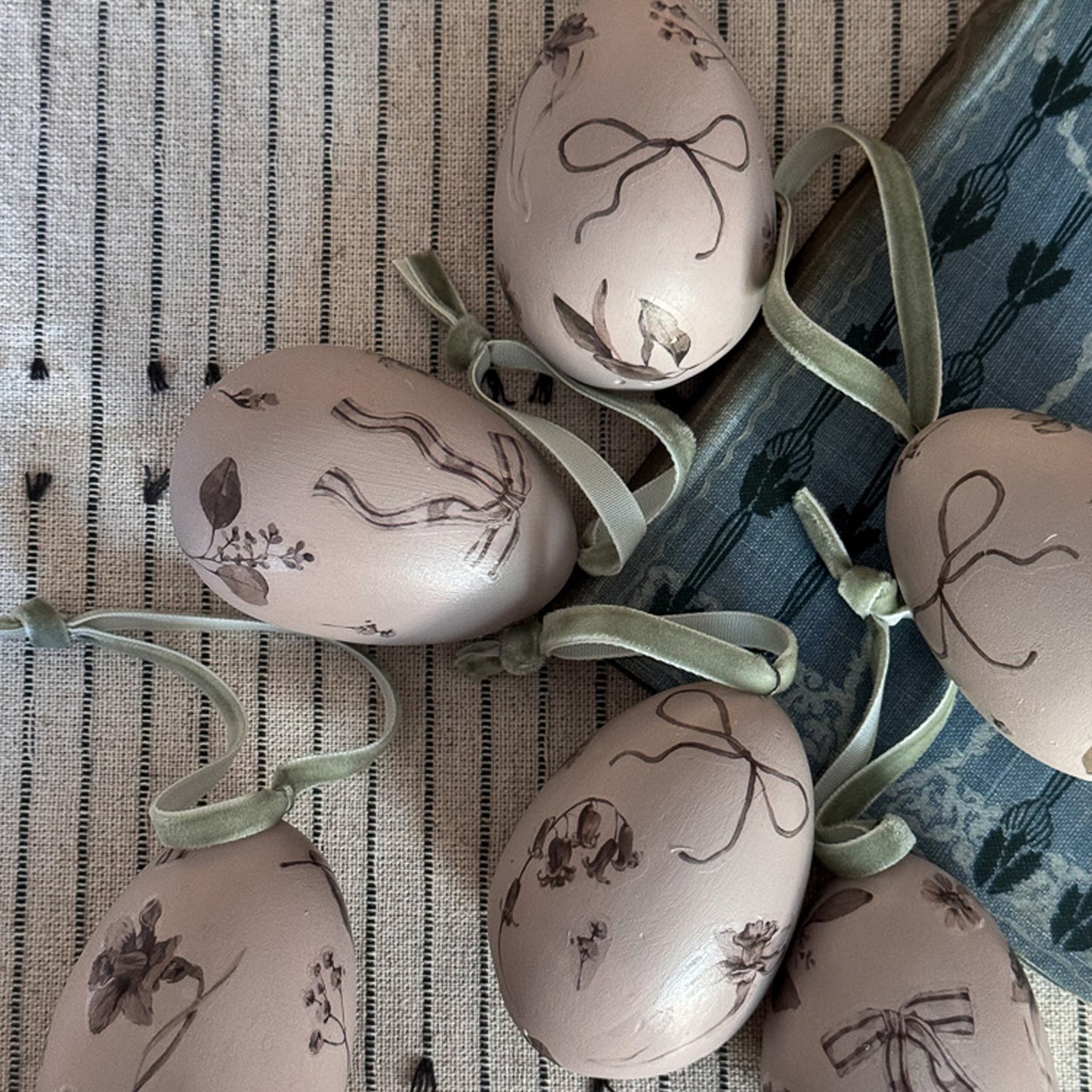 Hanging Easter Egg Decoration
